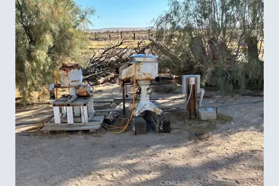 40694 Mountain View Road, Newberry Springs, CA 92365 - Photo 15