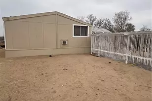 40694 Mountain View Rd, Newberry Springs, CA 92365 - Photo 5