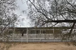 40694 Mountain View Rd, Newberry Springs, CA 92365 - Photo 3