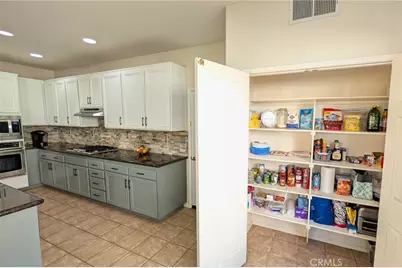 24400 Calle Estancia, Murrieta, CA 92562 - Photo 15