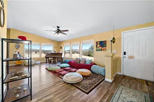 61375 Leslie Ln, Landers, CA 92285 - Photo 5