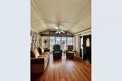 1295 S Cawston Avenue #6, Hemet, CA 92545 - Photo 9