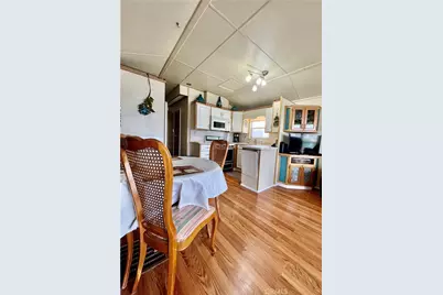 1295 S Cawston Avenue #6, Hemet, CA 92545 - Photo 3