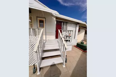 1295 S Cawston Avenue #6, Hemet, CA 92545 - Photo 31