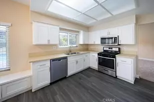 22956 Akwo Cir, Wildomar, CA 92595 - Photo 9