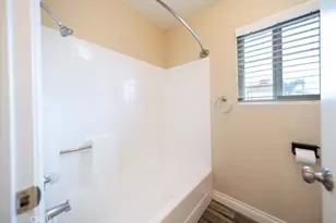 22956 Akwo Cir, Wildomar, CA 92595 - Photo 17