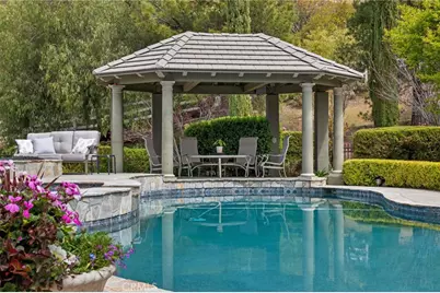 38565 Celine Cove, Murrieta, CA 92562 - Photo 33