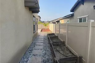 28582 Buttercup Way, Moreno Valley, CA 92555 - Photo 47