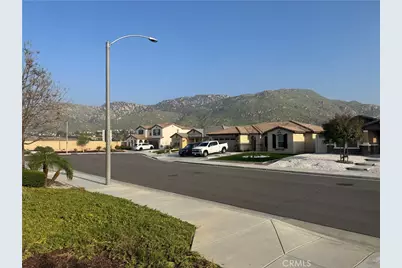 28582 Buttercup Way, Moreno Valley, CA 92555 - Photo 35