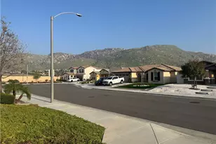 28582 Buttercup Way, Moreno Valley, CA 92555 - Photo 35