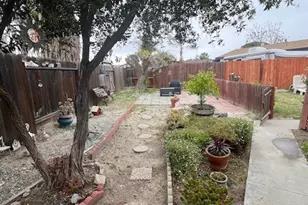 2140 San Bernardo Ave, Hemet, CA 92545 - Photo 11