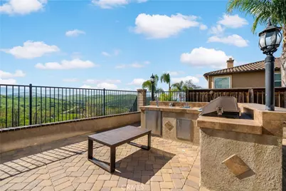 16423 Village Meadow Drive, Riverside, CA 92503 - Photo 55