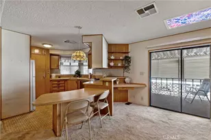 1300 W Menlo Ave, Hemet, CA 92543 - Photo 7