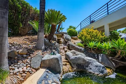 30525 Greenbrook Place, Canyon Lake, CA 92587 - Photo 9