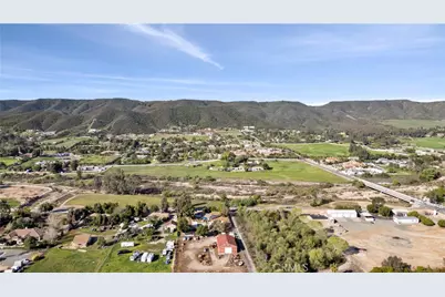 25070 Hayes Avenue, Murrieta, CA 92562 - Photo 3