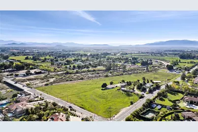 25070 Hayes Avenue, Murrieta, CA 92562 - Photo 5