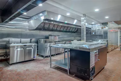 2020 E Florida Avenue, Hemet, CA 92544 - Photo 15