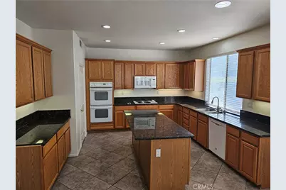 33429 Barrington Drive, Temecula, CA 92592 - Photo 3