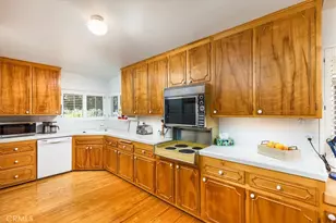 40057 S Shore Rd, Fallbrook, CA 92028 - Photo 11