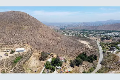 32350 Lost Road, Wildomar, CA 92595 - Photo 11