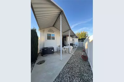 1295 S Cawston Avenue #422, Hemet, CA 92545 - Photo 11
