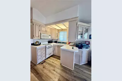 1295 S Cawston Avenue #422, Hemet, CA 92545 - Photo 3