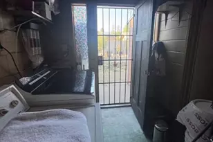 9167 Citrus Ave, Fontana, CA 92335 - Photo 19