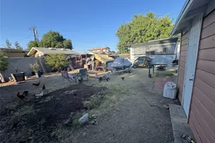 9167 Citrus Ave, Fontana, CA 92335 - Photo 27