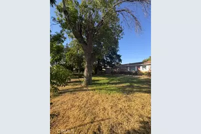 9167 Citrus Avenue, Fontana, CA 92335 - Photo 5