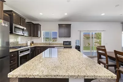 24329 Red Spruce Avenue, Murrieta, CA 92562 - Photo 9