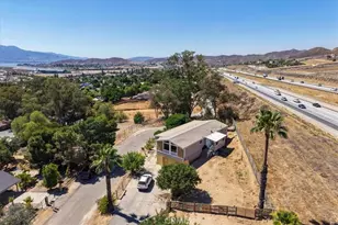 32480 Mesa Dr, Lake Elsinore, CA 92530 - Photo 5