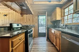 349 Golf Course Rd, Lake Arrowhead, CA 92352 - Photo 21