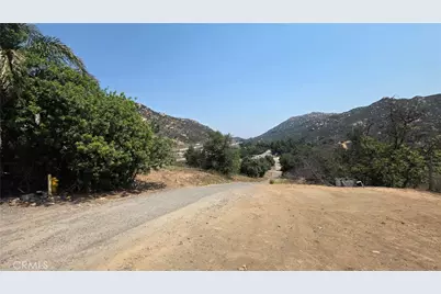 3027 Rainbow Valley Boulevard, Fallbrook, CA 92028 - Photo 3