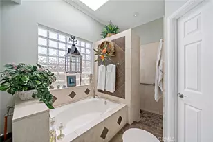 39004 Knollview Cir, Cathedral City, CA 92234 - Photo 21