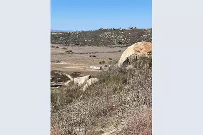 1718 Milpas Road, Hemet, CA 92544 - Photo 17