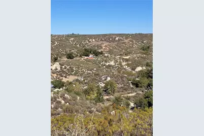 1718 Milpas Road, Hemet, CA 92544 - Photo 15