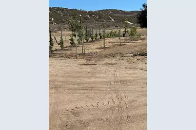 44845 Benton Road, Hemet, CA 92544 - Photo 17