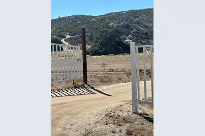 44845 Benton Road, Hemet, CA 92544 - Photo 3