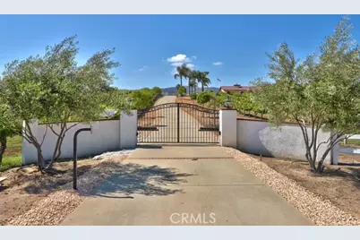 38155 Avenida La Cresta, Murrieta, CA 92562 - Photo 9