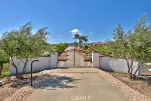 38155 Avenida La Cresta, Murrieta, CA 92562 - Photo 9