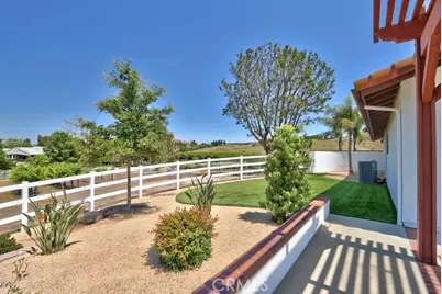 38155 Avenida La Cresta, Murrieta, CA 92562 - Photo 13