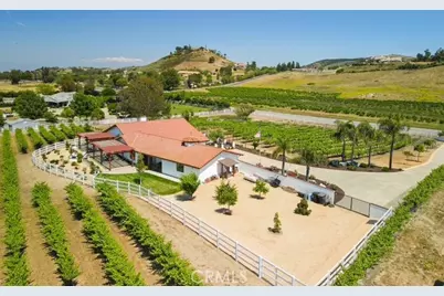 38155 Avenida La Cresta, Murrieta, CA 92562 - Photo 5