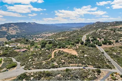 42125 Angels Peak Court, Murrieta, CA 92562 - Photo 9