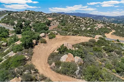 42125 Angels Peak Court, Murrieta, CA 92562 - Photo 3