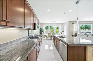 35416 Oakstone Creek Ct, Winchester, CA 92596 - Photo 13