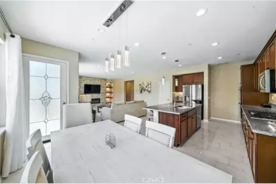 35416 Oakstone Creek Court, Winchester, CA 92596 - Photo 15