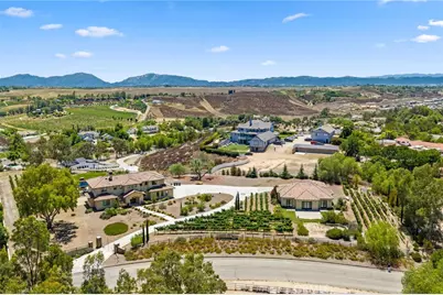 39547 Calle Cabernet, Temecula, CA 92591 - Photo 5
