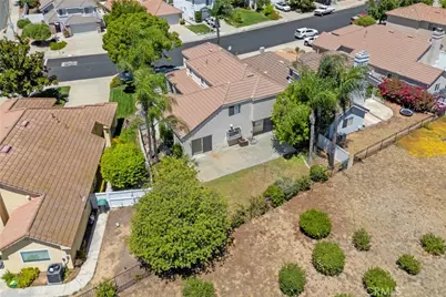 23260 Joaquin Ridge Drive, Murrieta, CA 92562 - Photo 17