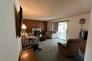 38514 Carolside Ave, Palmdale, CA 93550 - Photo 9