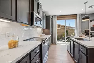 6346 Moonfire Ln, Fontana, CA 92336 - Photo 11